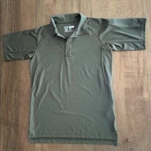 5.11 TACTICAL SHORT SLEEVE POLO GREEN SMALL